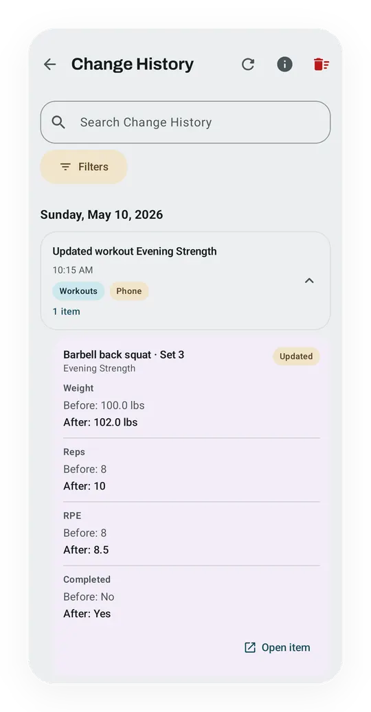 Kinoku Change History showing a workout set expanded with weight, reps, RPE, and completion before-and-after values.